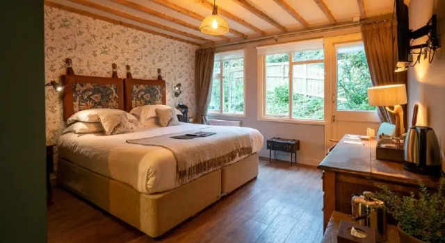 Номер Deluxe Castle Inn