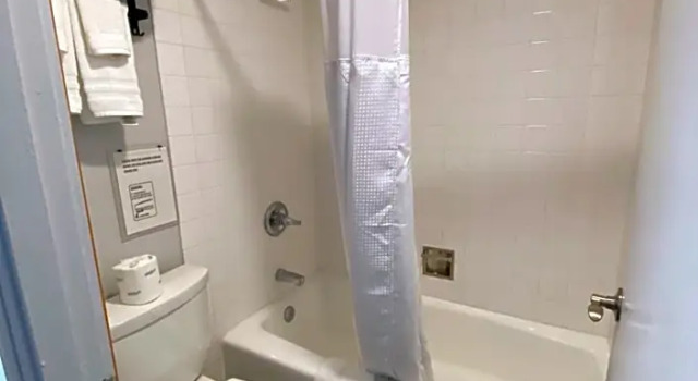 Номер Standard Aircrest Motel