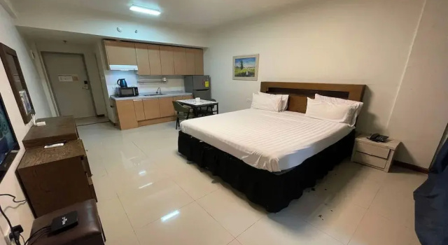Aimor Condotel near SM City Clark, Забронировать Отель Анхелес 