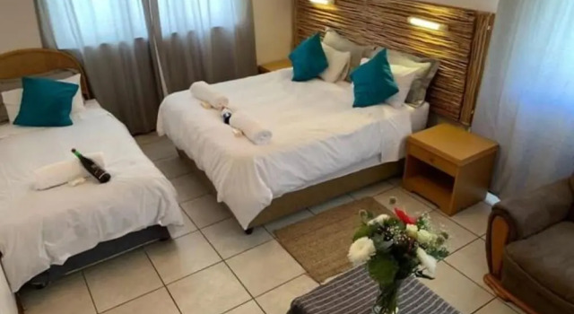 Двухместный семейный номер Standard Lodge Strand