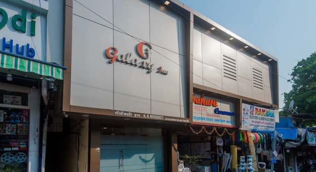 OYO 23259 Hotel Galaxy Inn