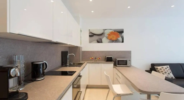 Chic & Modern 1bed Next To Martinez