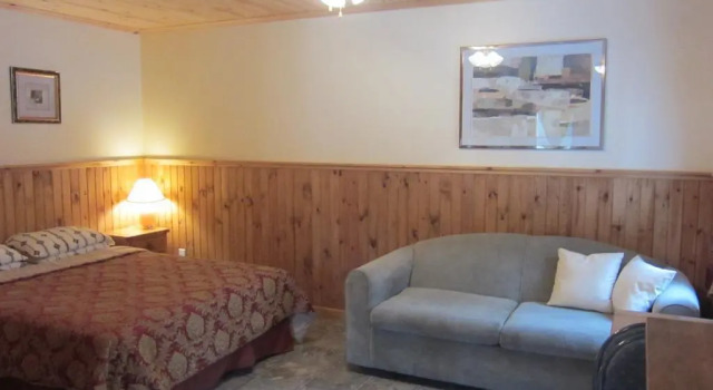 Auberge Aux Toits Rouges, Prenota Ostello Ostelli a Eastern Townships, Ostello