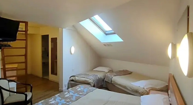 Четырёхместный номер Standard Ibis Styles Annecy Le Vieux