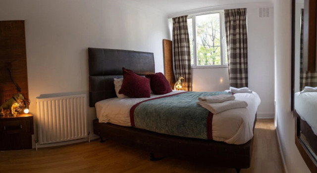 Regent's Park, Sleeps 8, Pet Friendly & Garden