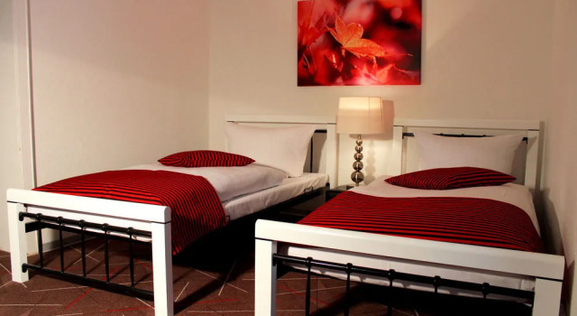 Astoria Hotel in Traben-Trarbach, Забронировать Отель Трабен-Трарбах Мозель - Германия