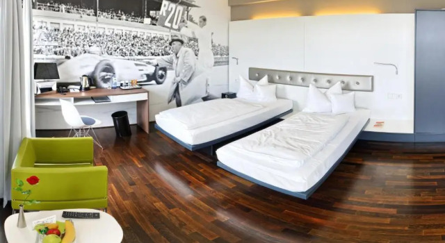 Номер Standard V8 Hotel Motorworld Region Stuttgart, BW Premier Collection