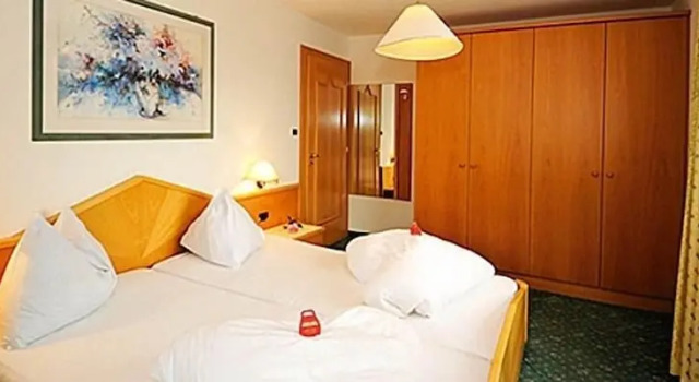 Двухместный номер Standard с балконом Hotel Fürstenhof
