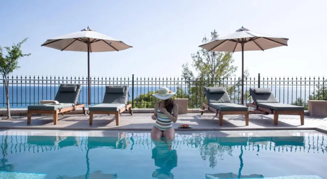 Люкс Avra Private Suites