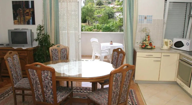 Апартаменты с 2 комнатами с видом на горы Apartments Belas