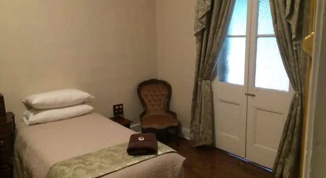 Wisemans Inn Hotel, Boek Hotel Berrilee Nieuw-Zuid-Wales