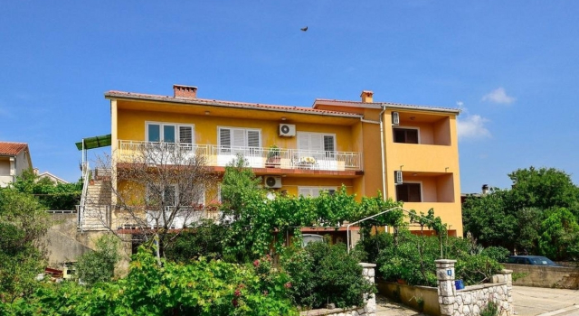 Apartment Marija - with parking : A1 Prizemlje Cres, Island Cres, Prenota Appartamento Hotel a Isole Quarnerine con parcheggio, Parcheggio