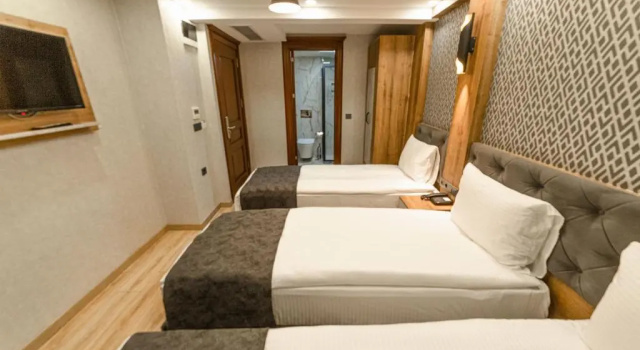 Трёхместный номер Economy Цокольный этаж World Heritage Center Hotel