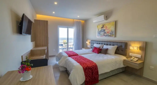 Студия Zodiac Hotel Apartments