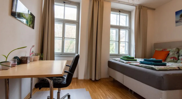 Двухместные апартаменты Comfort с балконом Appartements in Graz beim LKH