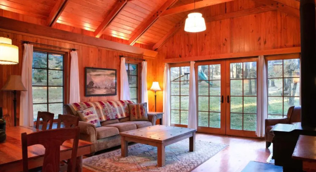 Люкс с 3 комнатами Corkins Lodge