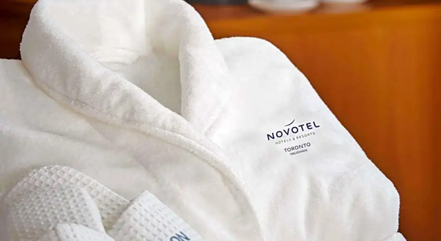 Люкс Novotel Toronto Vaughan Centre