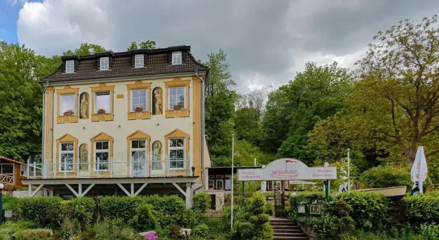 Strandhotel Buckow Resort & SPA gut-Hotels SEE, Book Resort Buckow Brandenburg