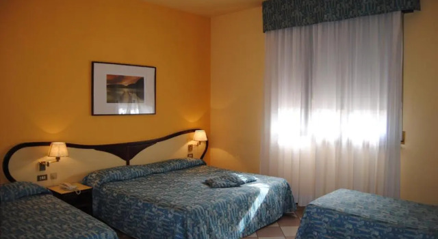 Четырёхместный номер Standard Hotel La Fenice