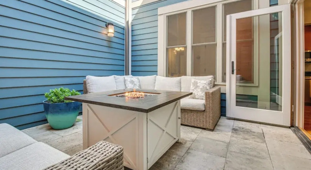 Апартаменты Vibrant Downtown Cincinnati Townhome w/ Sauna!