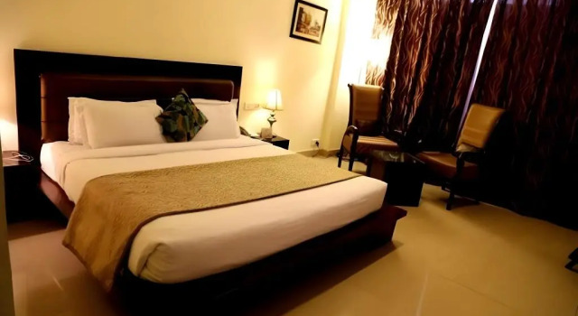 Eqbal Inn
