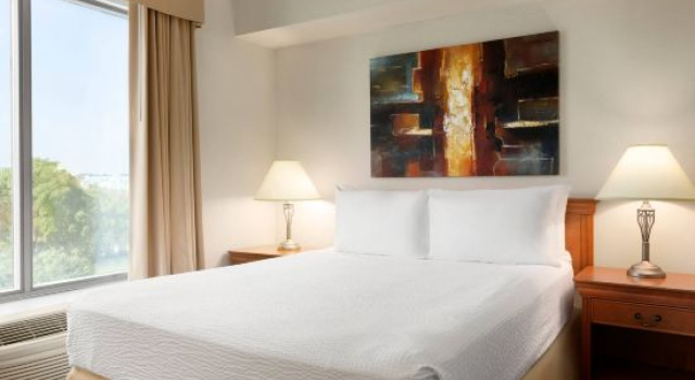 Люкс Days Inn by Wyndham Niagara Falls Centre St By the Falls