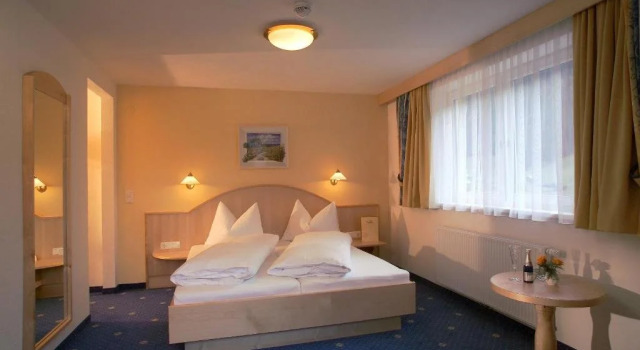Genießer-Hotel Sunshine, Rezervovat Hotel Hotely v Tyrolsko se snídaní, Snídaně