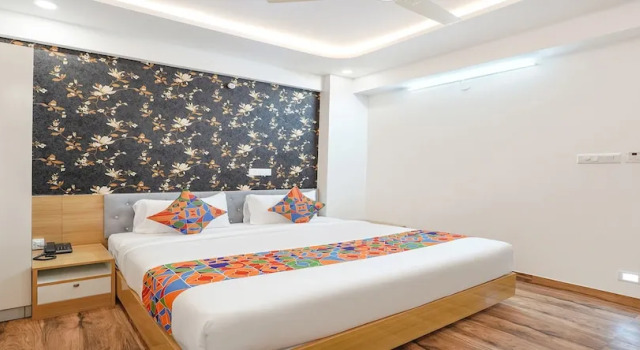 Номер Deluxe FabHotel Vasatiya & Suites