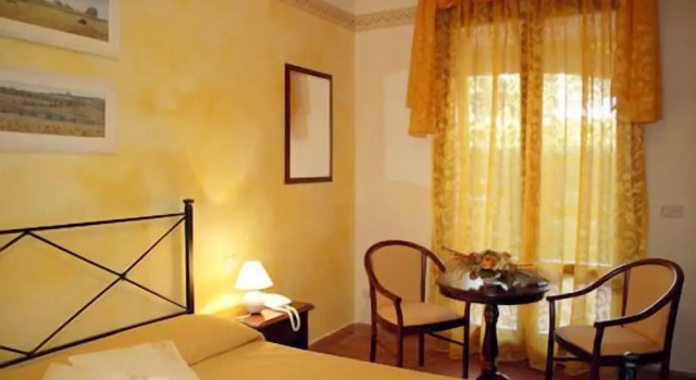 Трёхместный номер Standard с балконом Hotel Borgo degli Olivi
