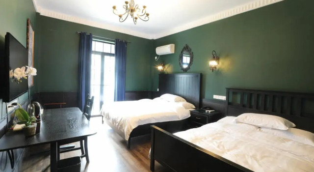 Семейный номер Standard с балконом Men Tang Hotel