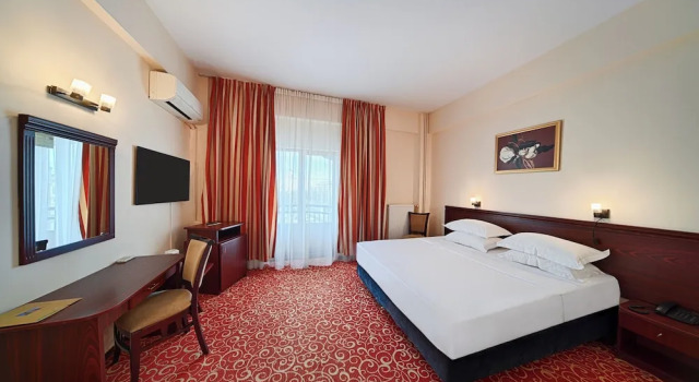 Номер Superior с балконом Hotel Central