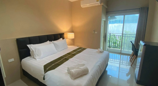 Kangaroo Residence, Varaa Hotelli Hotellit North-Eastern Thailand pysäköinnillä, Pysäköinti
