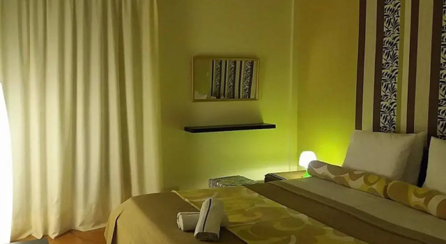 Funky Apt in Central Athens • 5' from Metro!, Забронировать Отель Отели Афины 3 звезды, рядом с Australian Embassy Athens, 3*