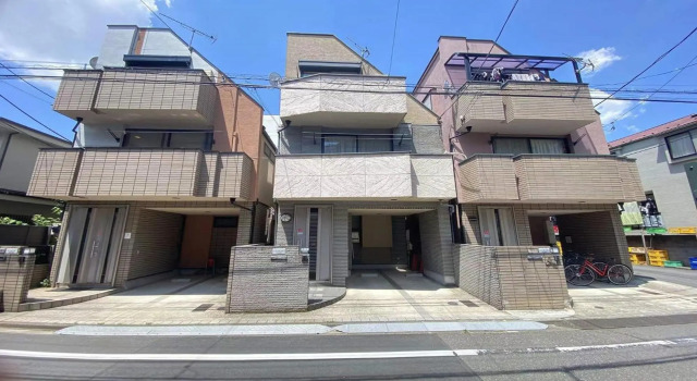 F1-Upmarket Huose in Shinjuku, Забронировать Отель Синдзюку Токио, рядом с Hanazono Shrine