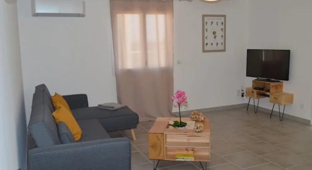 A 2 pas des vignes numero 12, Prenota Hotel Hotel a Alvernia con parcheggio, Parcheggio