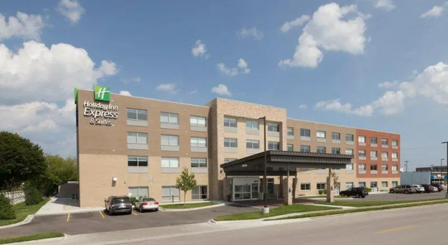 Люкс с красивым видом из окна Holiday Inn Express & Suites Alpena - Downtown by IHG