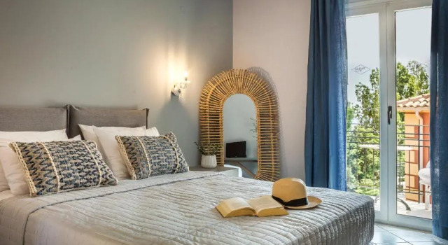 Двухместный номер Standard с балконом Makis Hotel