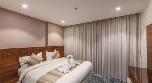 Номер Deluxe Manazel Al Zaireen Hotel