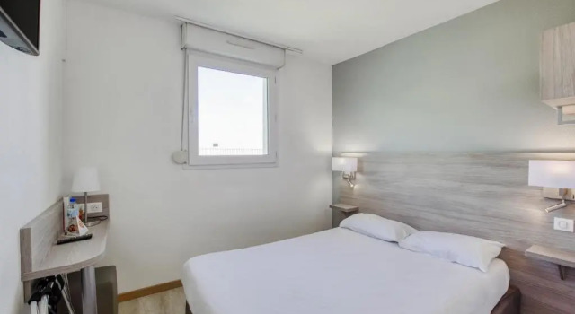 Номер Standard Brit Hotel Clermont-lʼHérault