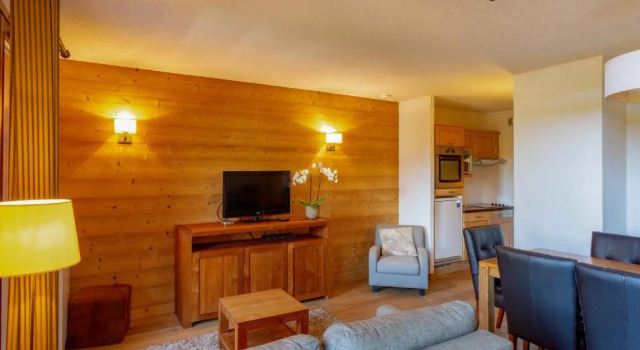 Кровать в общем номере с 2 комнатами Dormio Resort Les Portes du Mont Blanc
