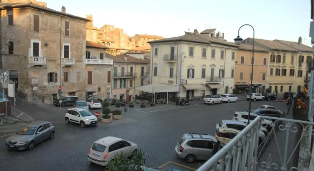 Authentic Room, Prenota Appartamento Hotel a Lazio con parcheggio, Parcheggio