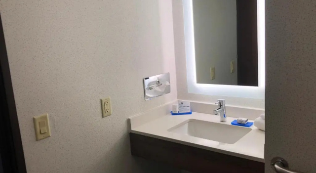 Номер Standard Holiday Inn Express Mt. Vernon by IHG