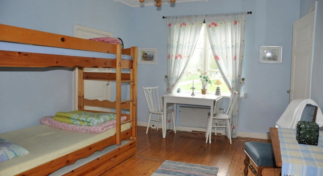 Amazing Apartment in Saxån With 1 Bedrooms, Rezerwuj Apartament Hotele w Svealand z parkingiem, Parking