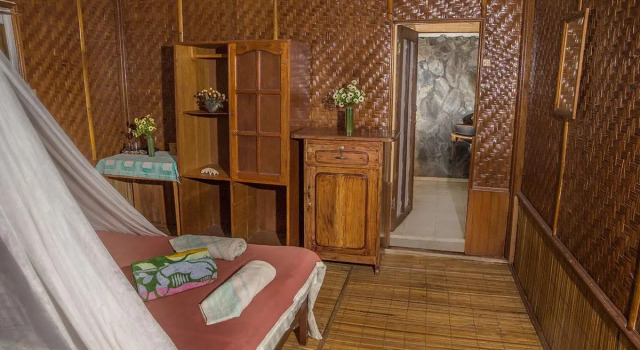 Bunaken Divers Sea Breeze Resort, Rezerwuj Ośrodek wypoczynkowy Tanie hotele w Sulawesi