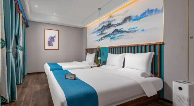 Семейный люкс Hansi Xihu Hotel (Chaozhou Ancient City Paifang Street)