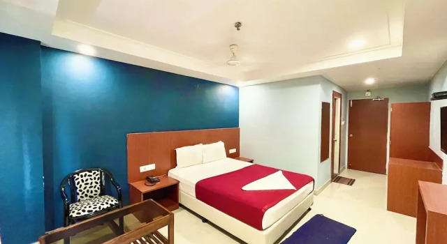 Номер Deluxe Hotel Janaki Pride - near Temple