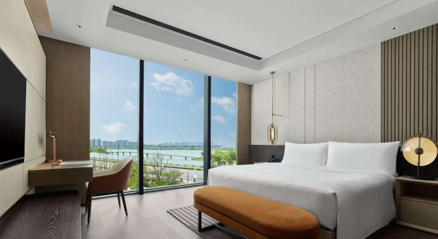 Люкс с 2 комнатами Hilton Changshu