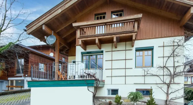 Chalet in Kaltenbach near Ski Lift, Забронировать Шале Коттеджи Кальтенбах, рядом с SKiOptimal (Хохциллерталь), Коттедж