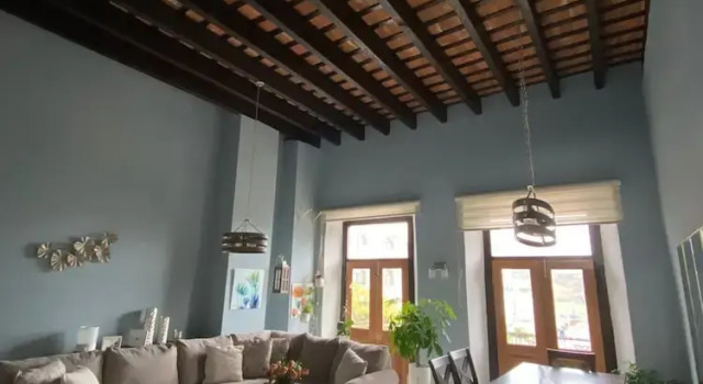 Апартаменты Presidential Hugo's Rental