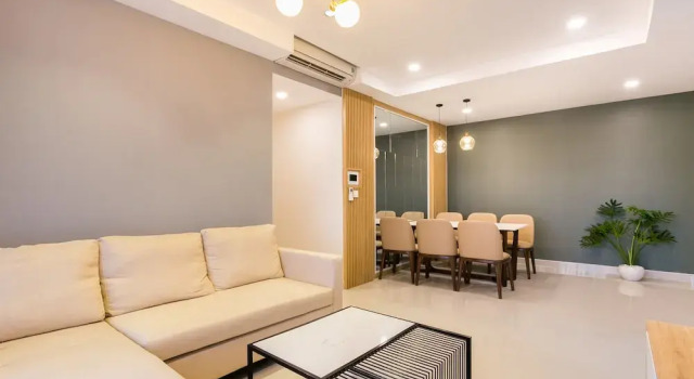 Апартаменты Comfort с 3 комнатами с балконом River Gate Apartment Saigon HCMC